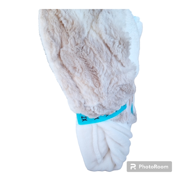 SOLD DO NOT BUY Plush Wrap Robe by Carole Hochman - NWT Size 2X - Picture 5 of 8